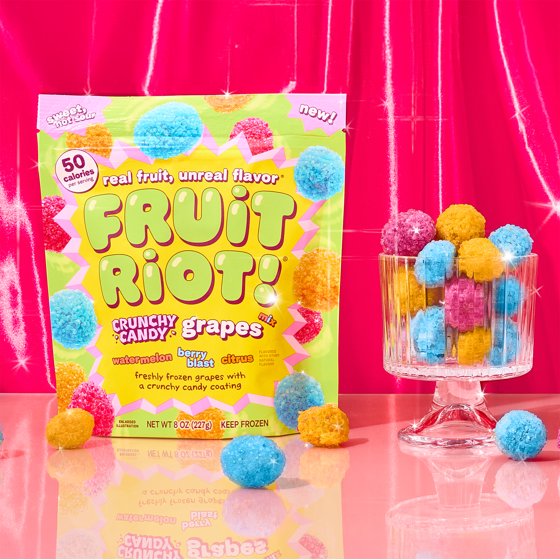 Fruit Riot Crunchy Candy Mixed Grapes, Real Frozen Fruit, 8 ounce